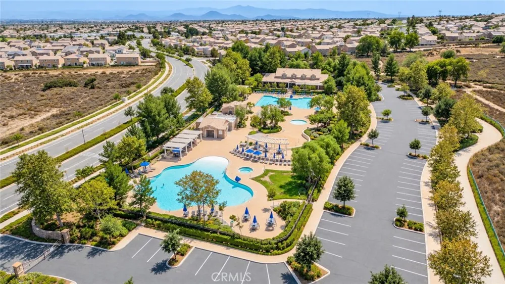18265 Damiana San Bernardino, CA 92407