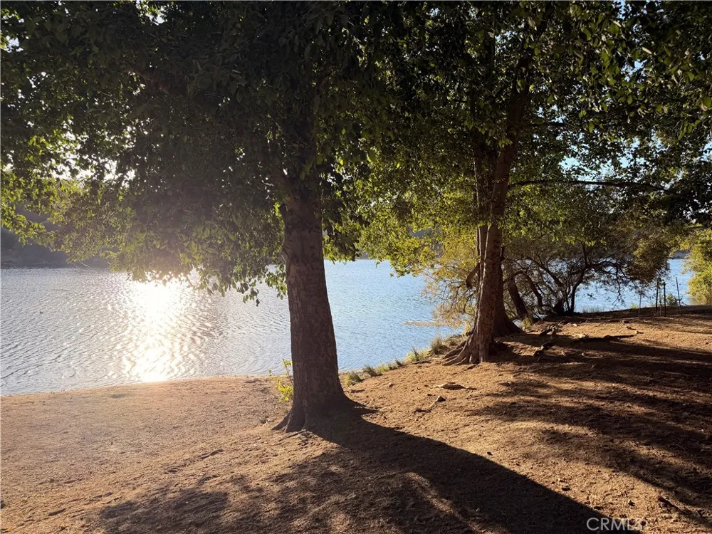 23783 Bowl Road Crestline, CA 92325