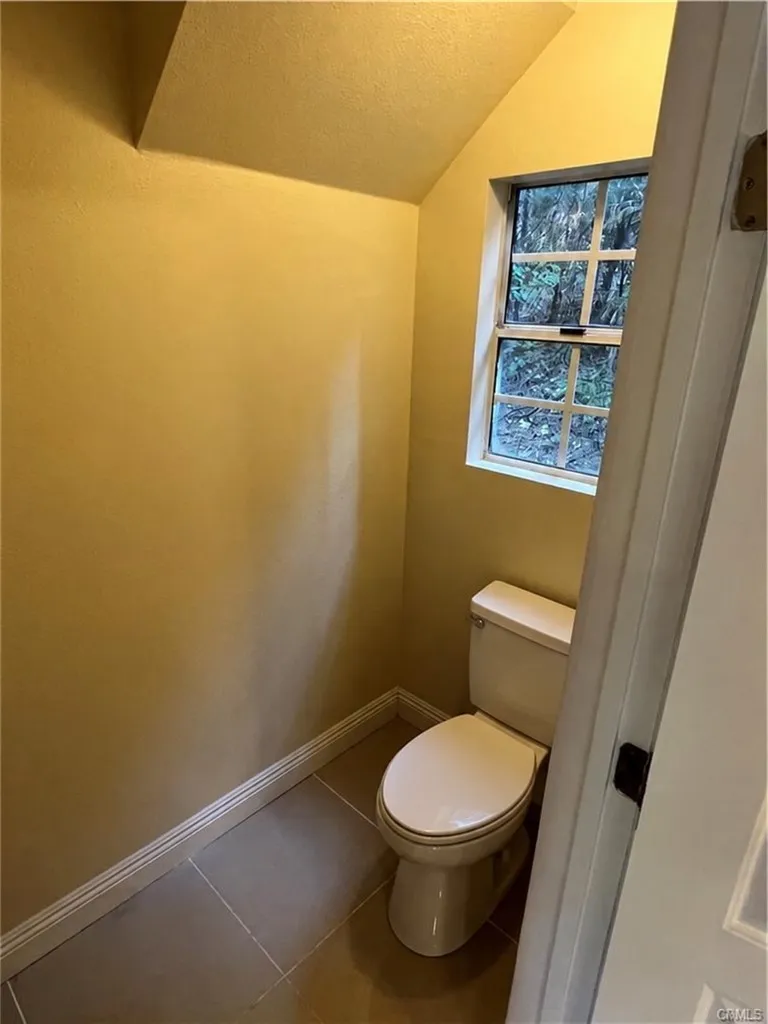 23783 Bowl Road Crestline, CA 92325