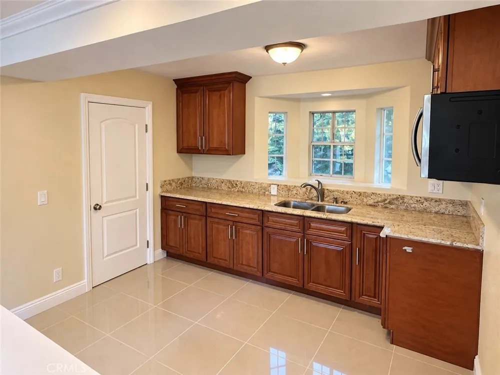 23783 Bowl Road Crestline, CA 92325