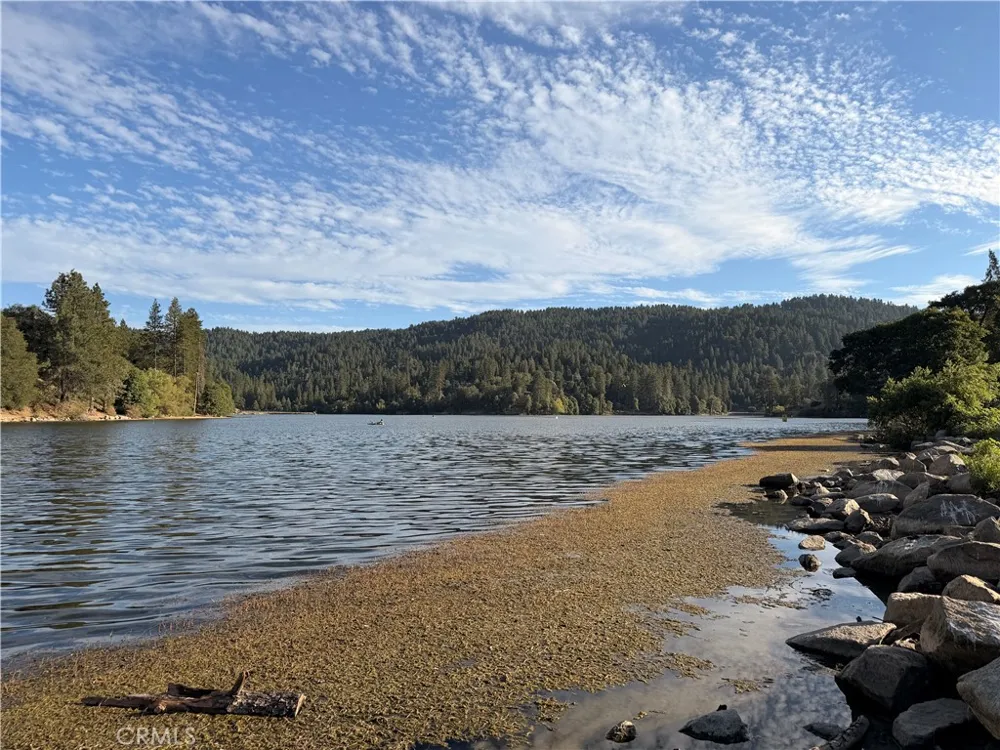 23783 Bowl Road Crestline, CA 92325