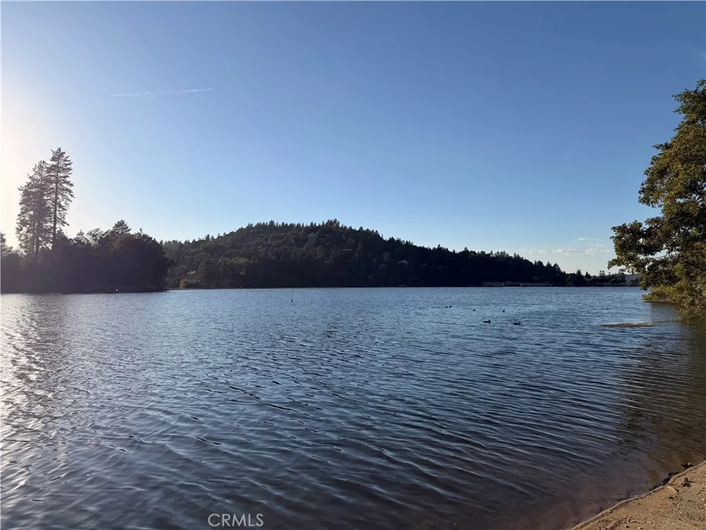 23783 Bowl Road Crestline, CA 92325