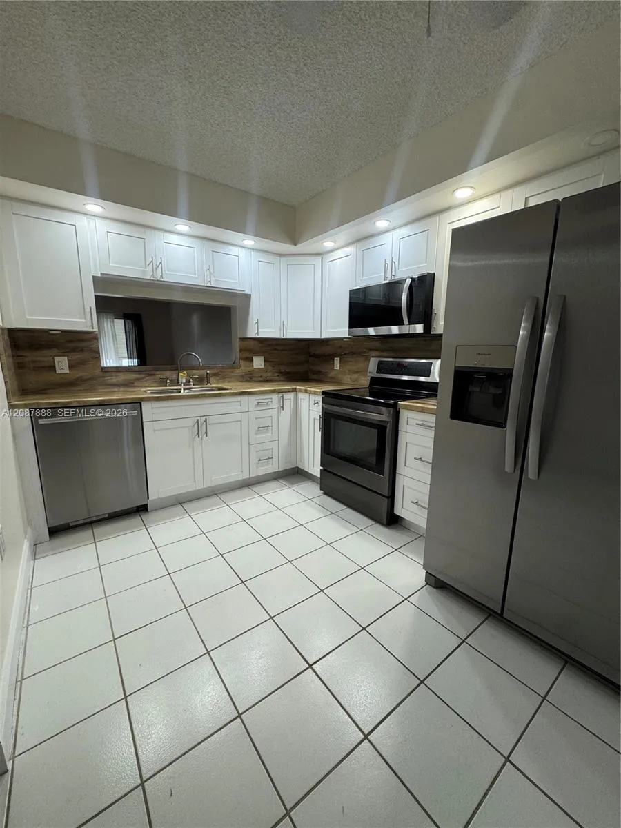 750 SW 138th Ave #106F Pembroke Pines, FL 33027