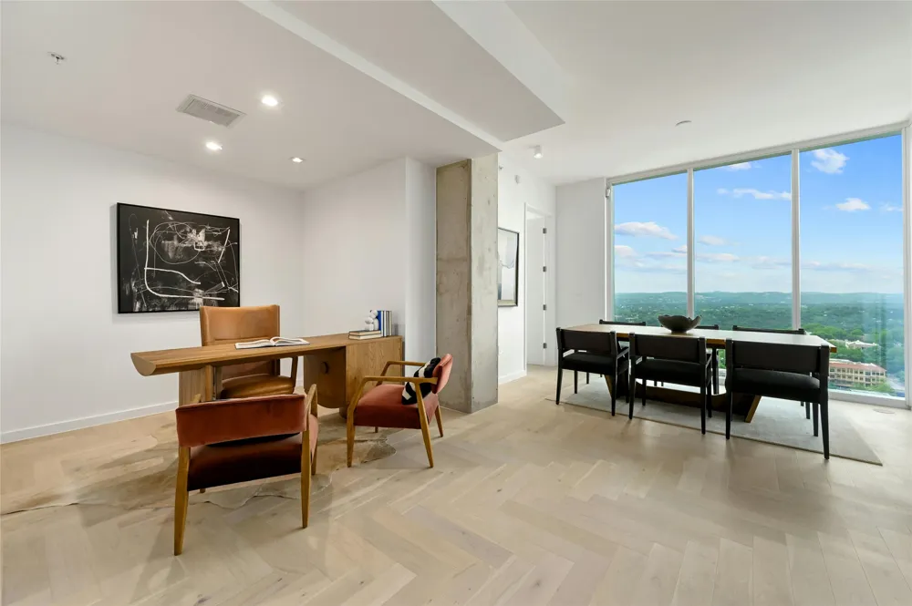 313 W 17th Street #2204 Austin, TX 78701