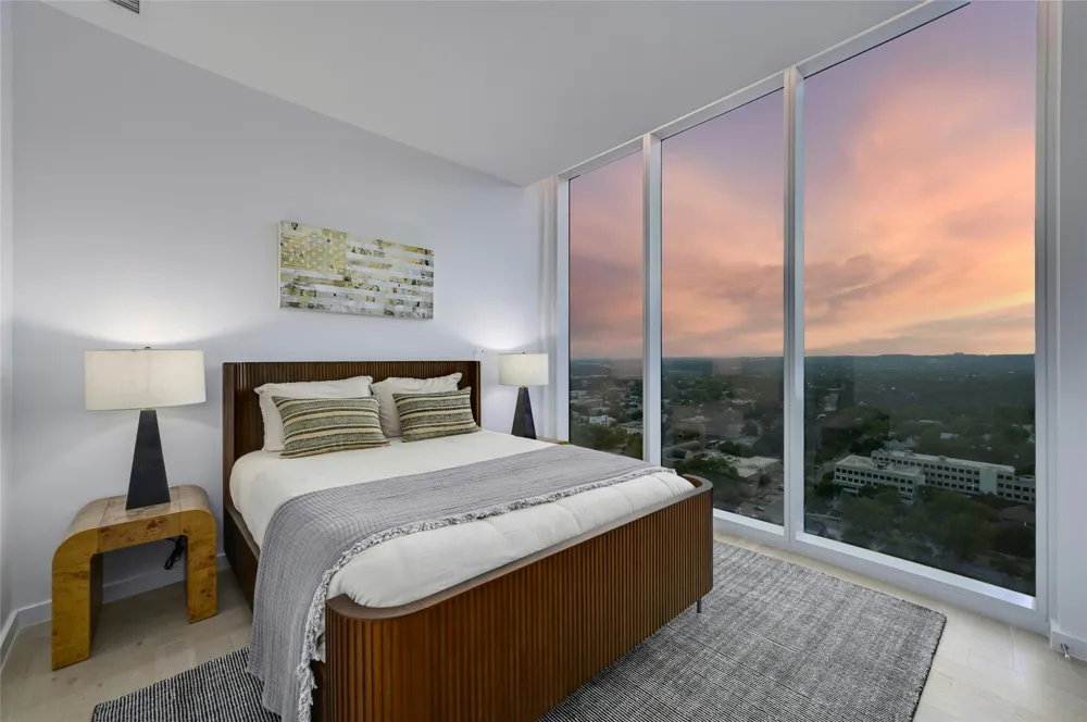 313 W 17th Street #2204 Austin, TX 78701