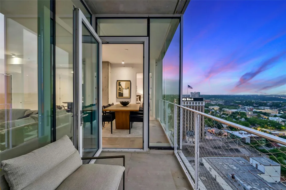 313 W 17th Street #2204 Austin, TX 78701