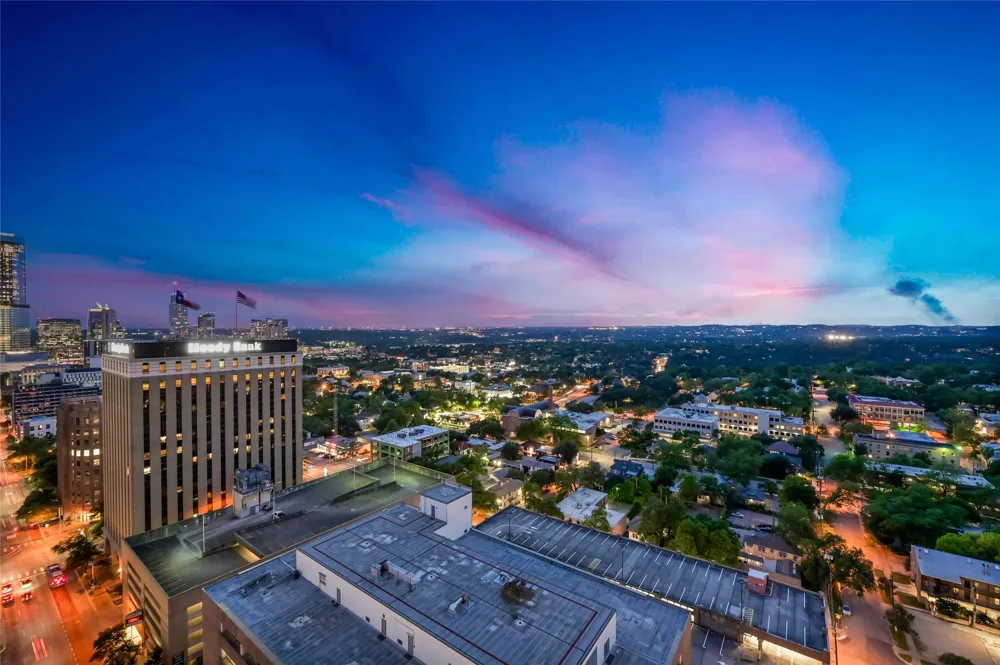 313 W 17th Street #2204 Austin, TX 78701