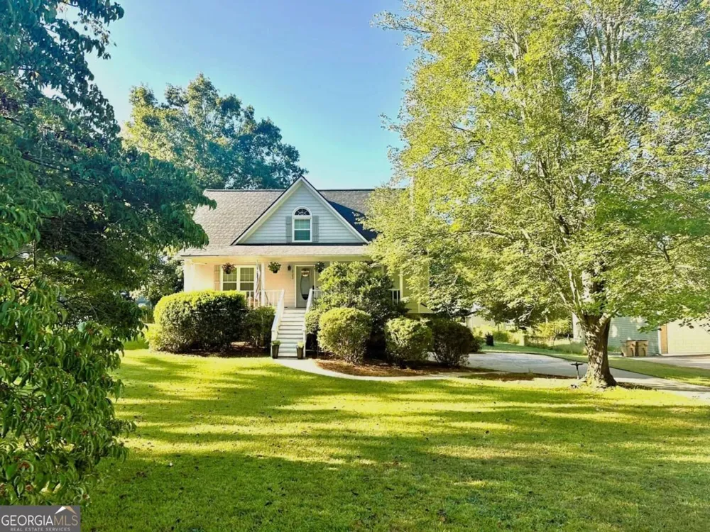323 West LN Woodstock, GA 30188
