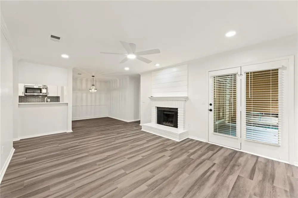 521 Warm Springs Circle Roswell, GA 30075