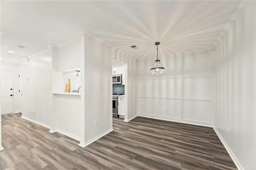 521 Warm Springs Circle Roswell, GA 30075