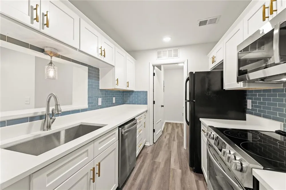 521 Warm Springs Circle Roswell, GA 30075