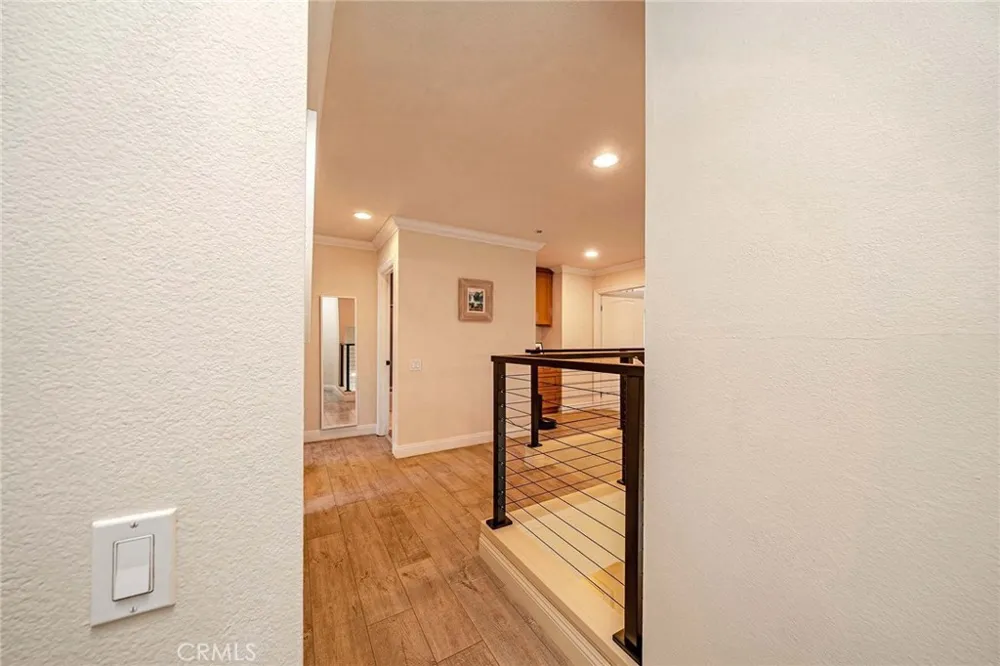 141 Meadowcreek Brea, CA 92821