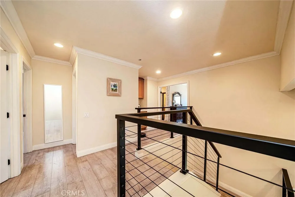 141 Meadowcreek Brea, CA 92821
