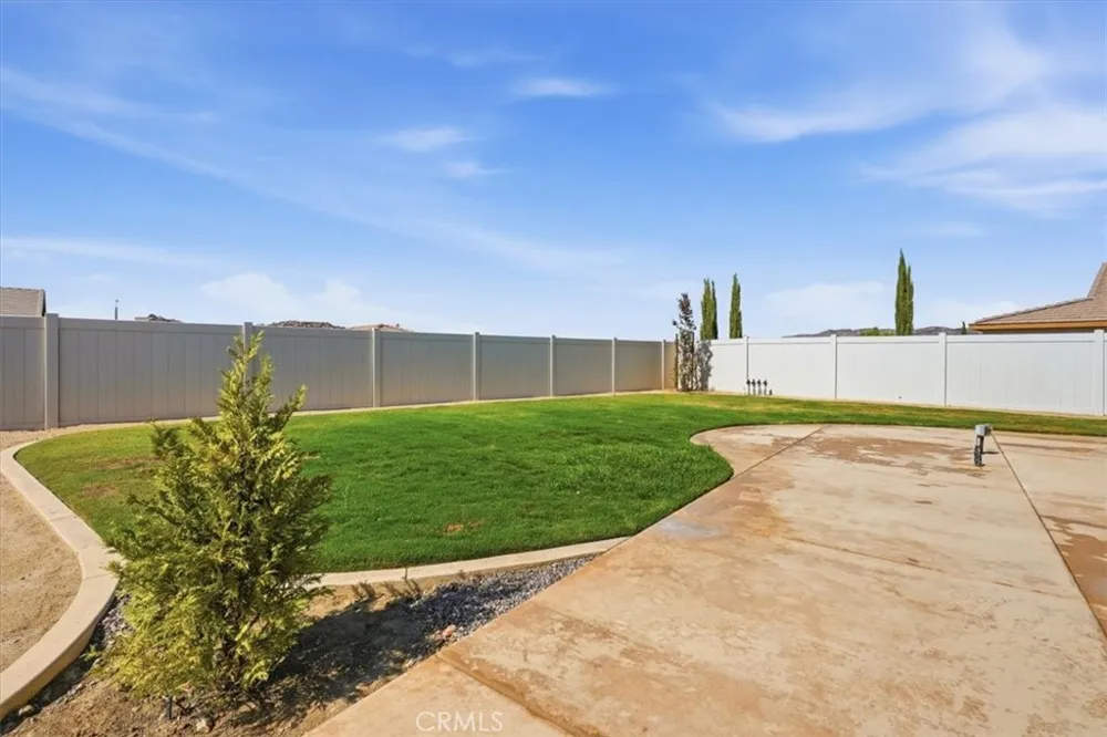 28166 Jett Menifee, CA 92585
