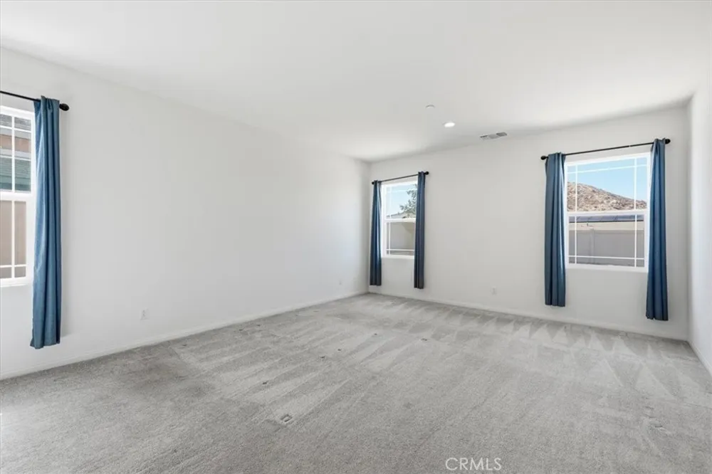28166 Jett Menifee, CA 92585
