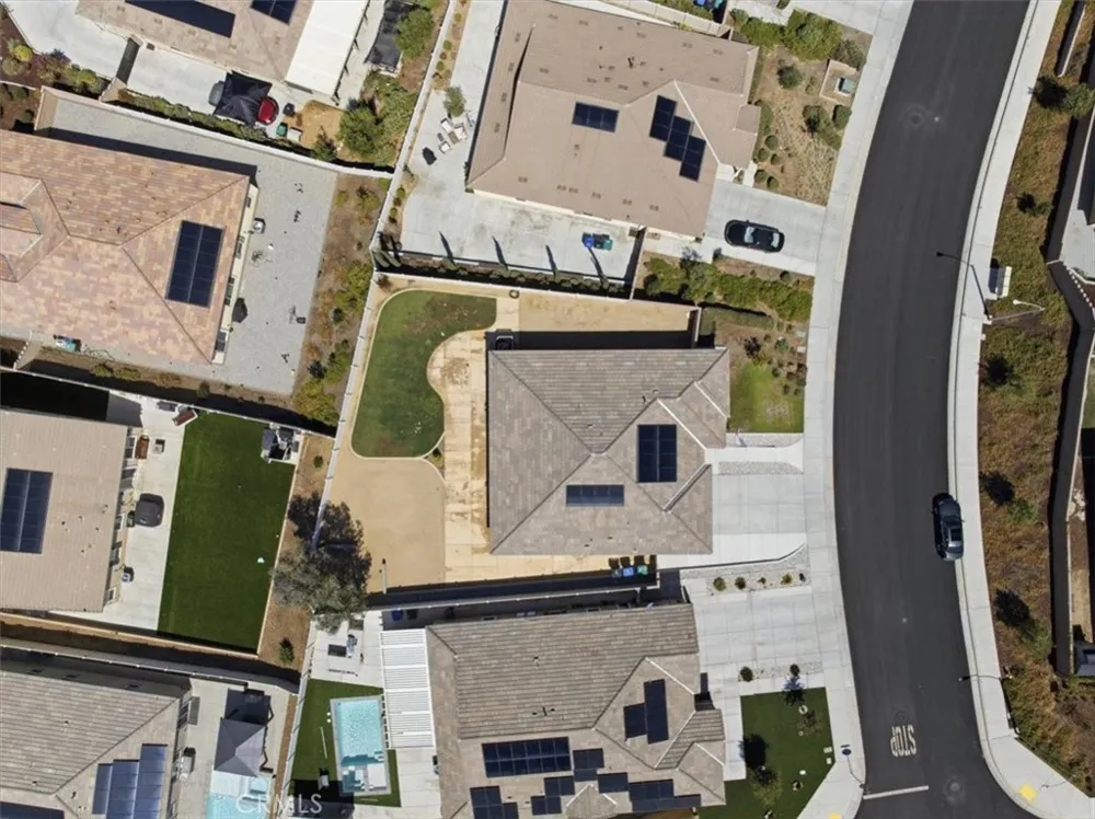 28166 Jett Menifee, CA 92585