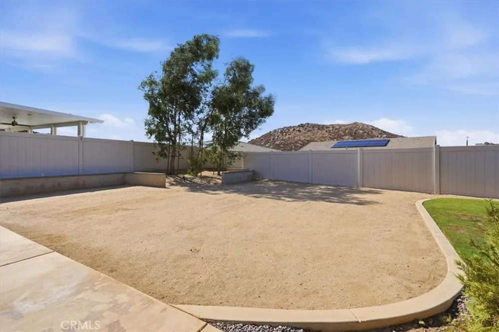 28166 Jett Menifee, CA 92585