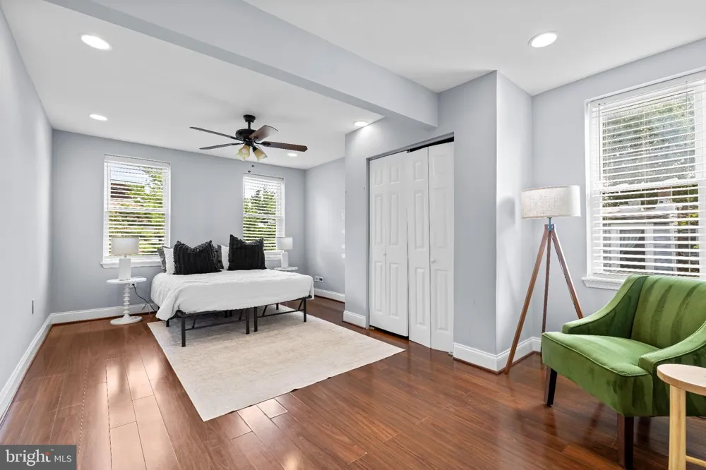 3700 CHESTNUT AVENUE Baltimore, MD 21211