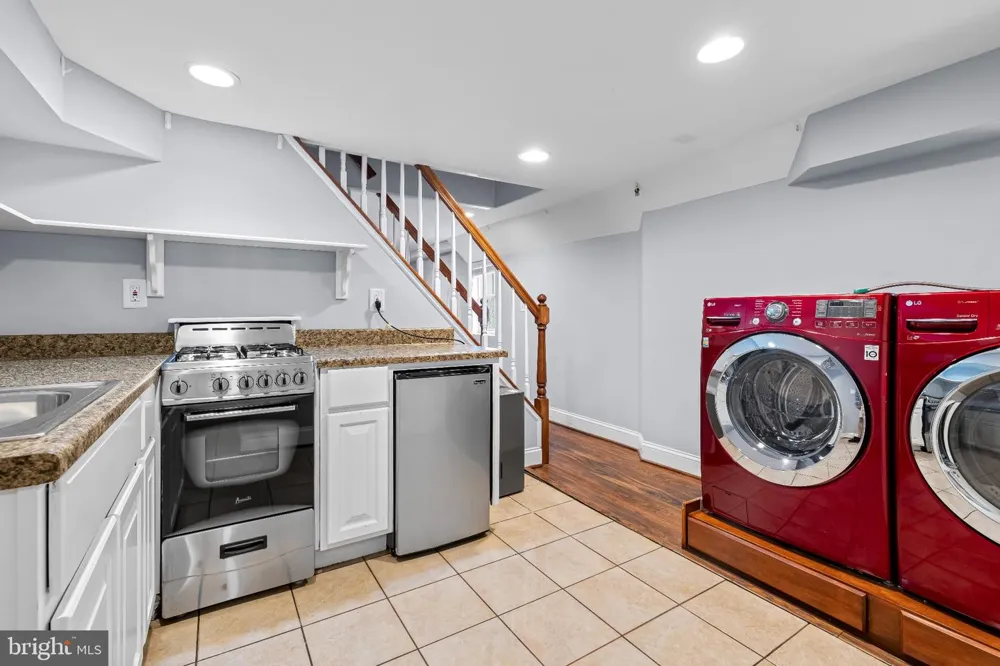 3700 CHESTNUT AVENUE Baltimore, MD 21211
