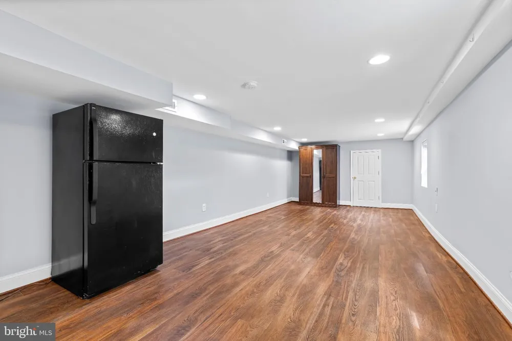 3700 CHESTNUT AVENUE Baltimore, MD 21211