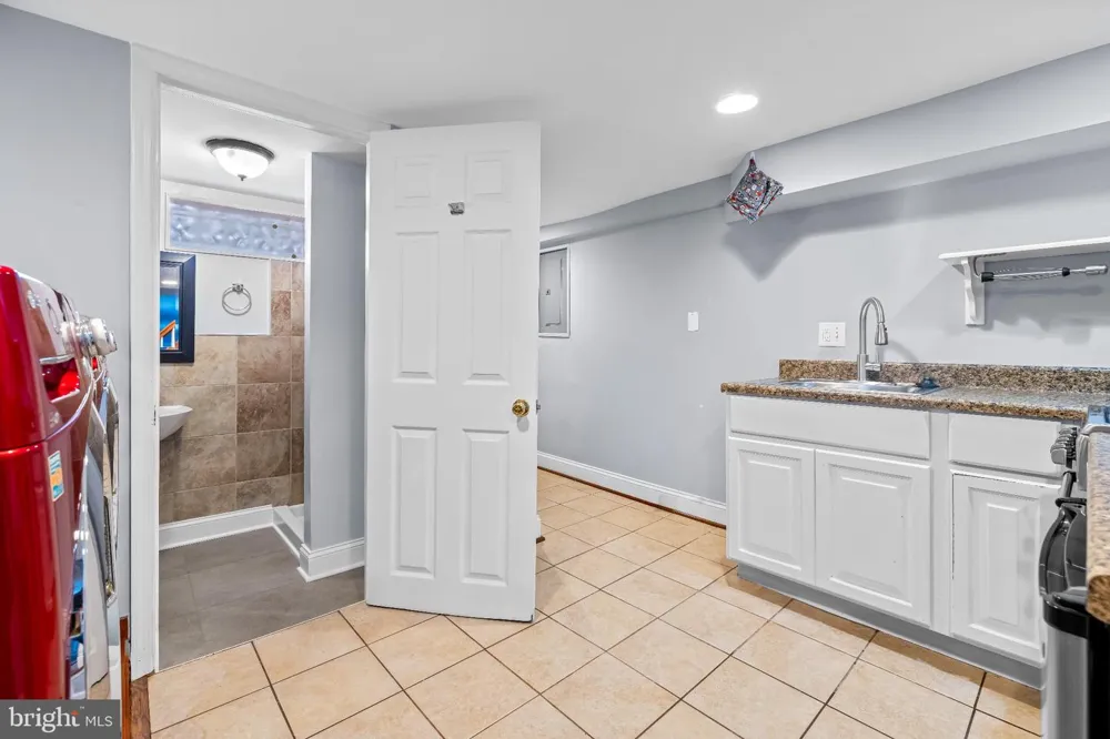 3700 CHESTNUT AVENUE Baltimore, MD 21211