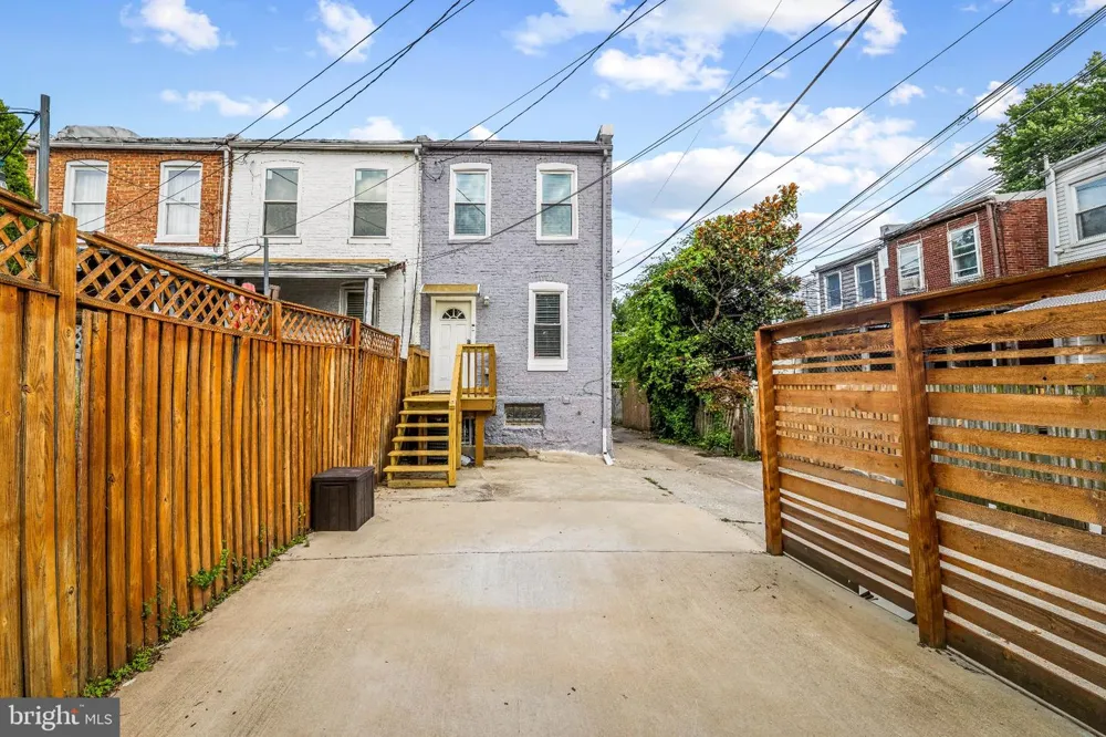 3700 CHESTNUT AVENUE Baltimore, MD 21211