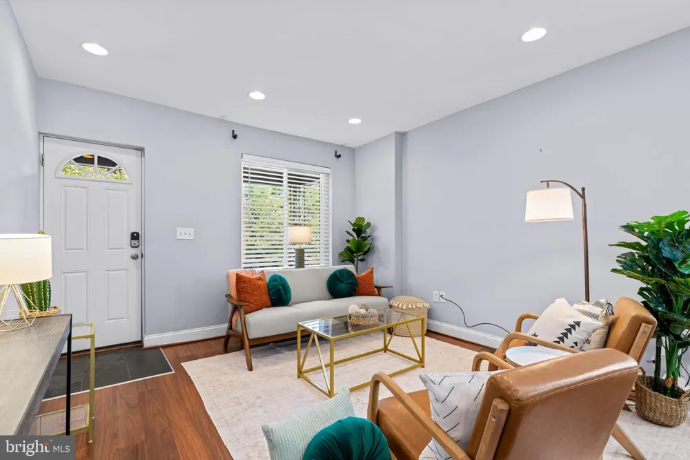 3700 CHESTNUT AVENUE Baltimore, MD 21211