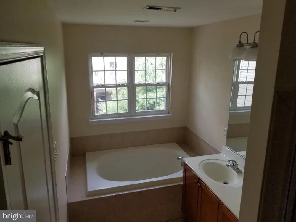 8458 CHARMED DAYS Laurel, MD 20723
