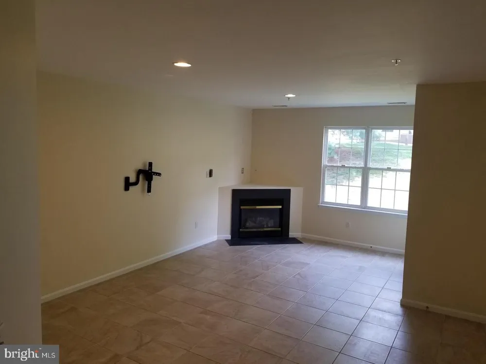 8458 CHARMED DAYS Laurel, MD 20723
