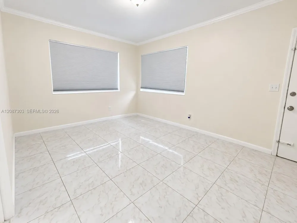 521 NE 62nd St #3 Miami, FL 33138