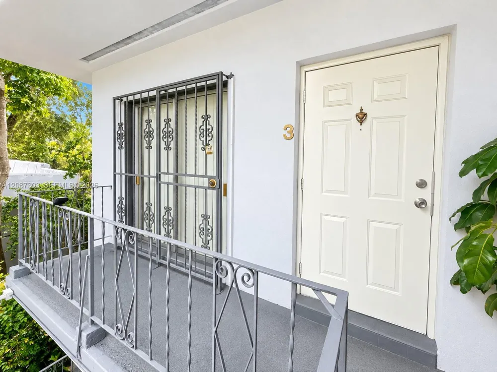 521 NE 62nd St #3 Miami, FL 33138