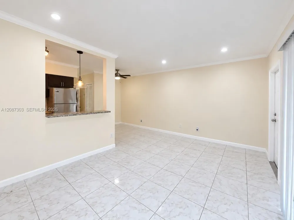 521 NE 62nd St #3 Miami, FL 33138