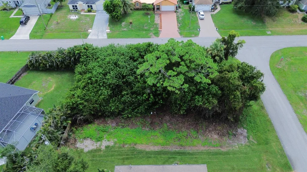 4299 SW Jive Street Port St. Lucie, FL 34953