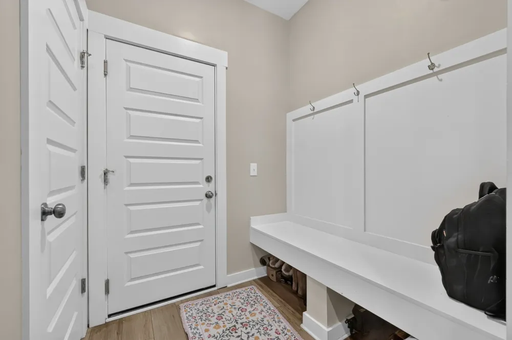 547 Ballard Dr White House, TN 37188