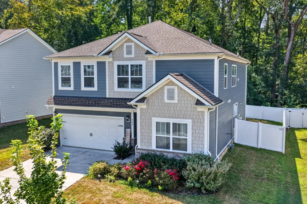 547 Ballard Dr White House, TN 37188