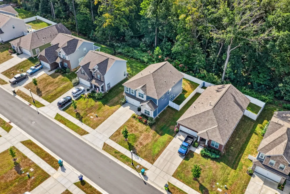 547 Ballard Dr White House, TN 37188