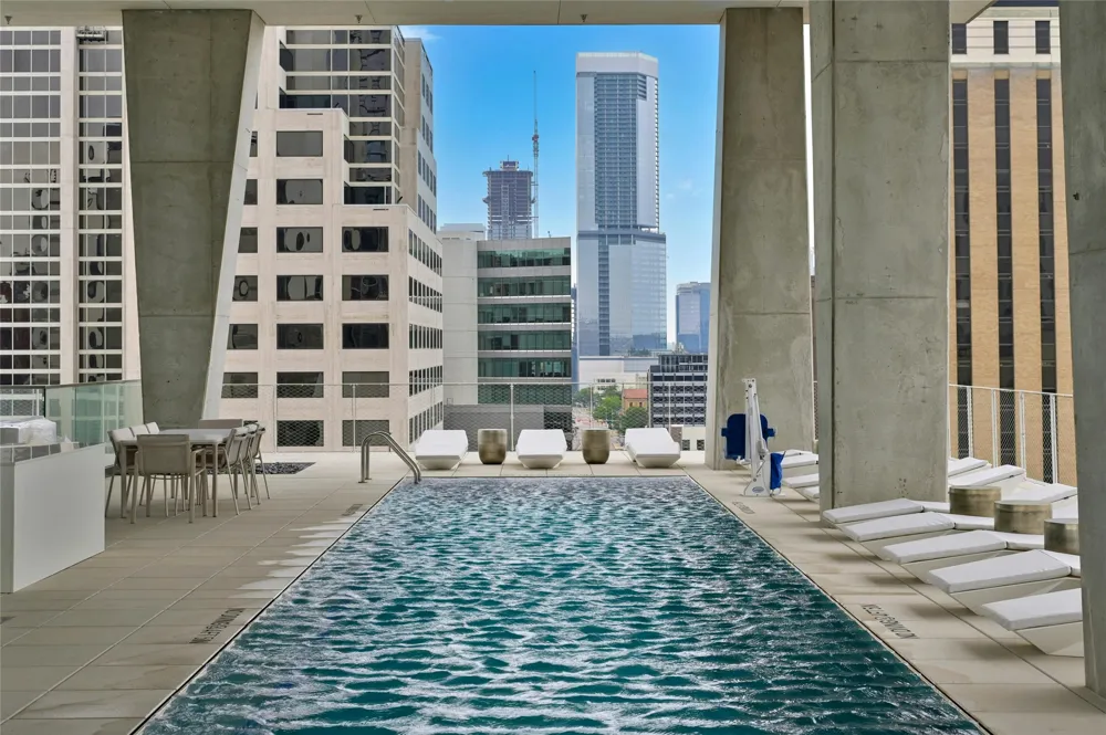 313 W 17th Street #1507 Austin, TX 78701