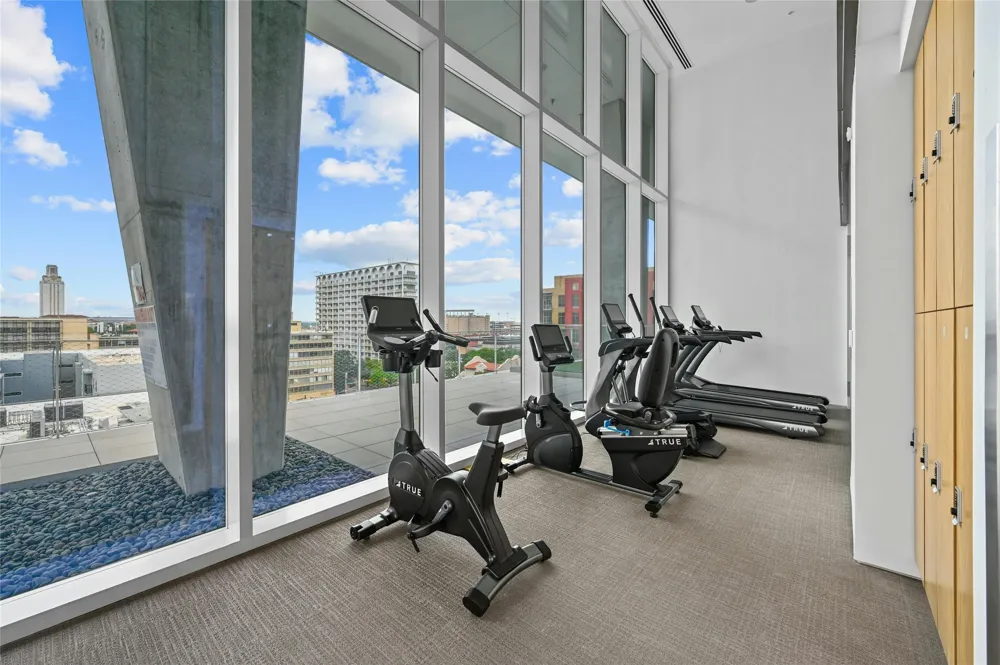 313 W 17th Street #1507 Austin, TX 78701