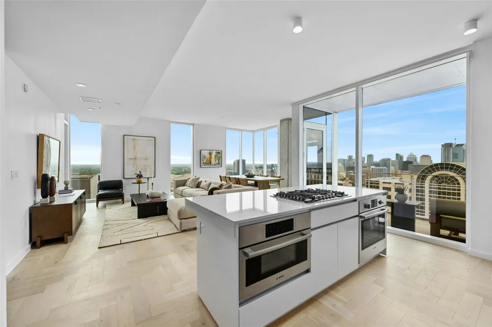313 W 17th Street #1507 Austin, TX 78701