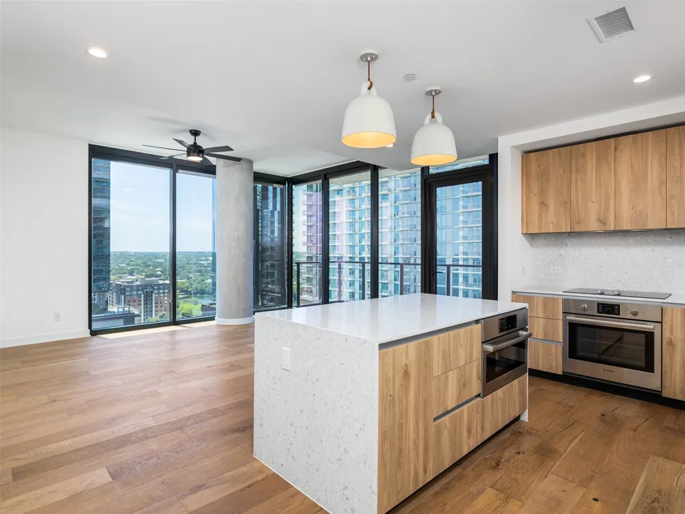 84 East Avenue #1309 Austin, TX 78701