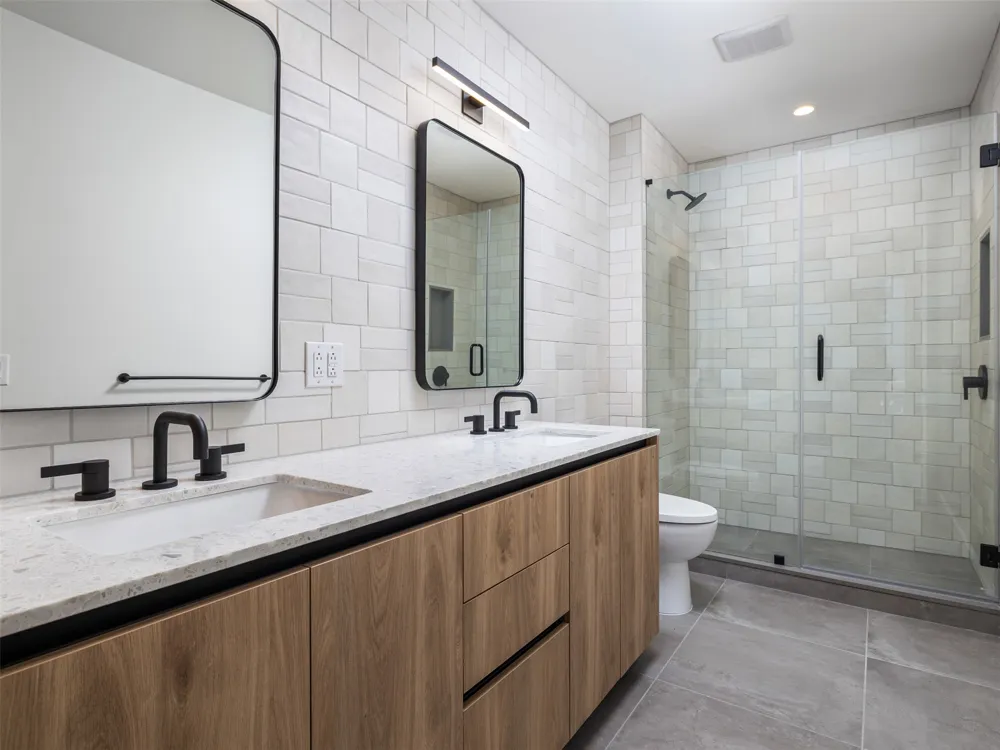 84 East Avenue #1309 Austin, TX 78701
