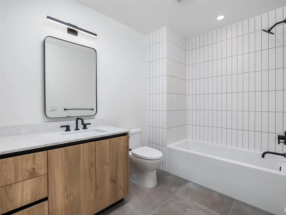 84 East Avenue #1309 Austin, TX 78701