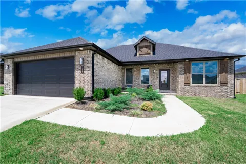 872 Round Top Street
