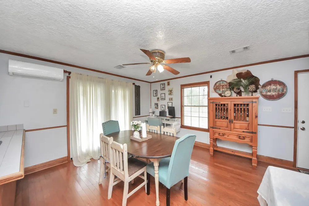 1054 County Road 650 Dayton, TX 77535