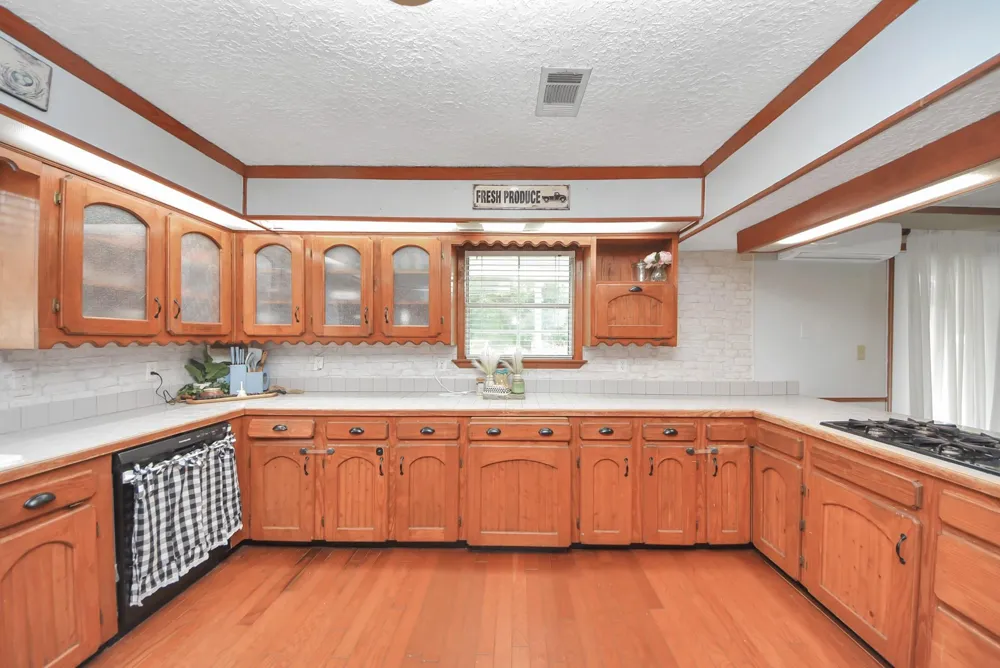 1054 County Road 650 Dayton, TX 77535