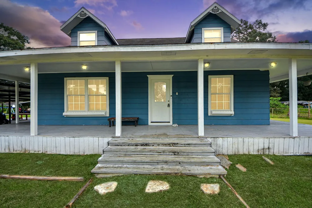 1054 County Road 650 Dayton, TX 77535
