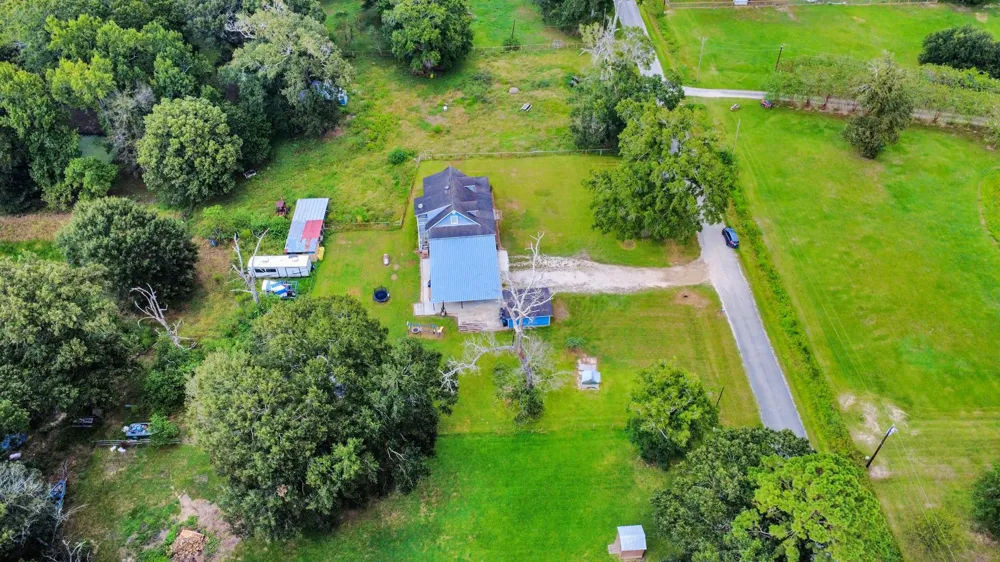 1054 County Road 650 Dayton, TX 77535