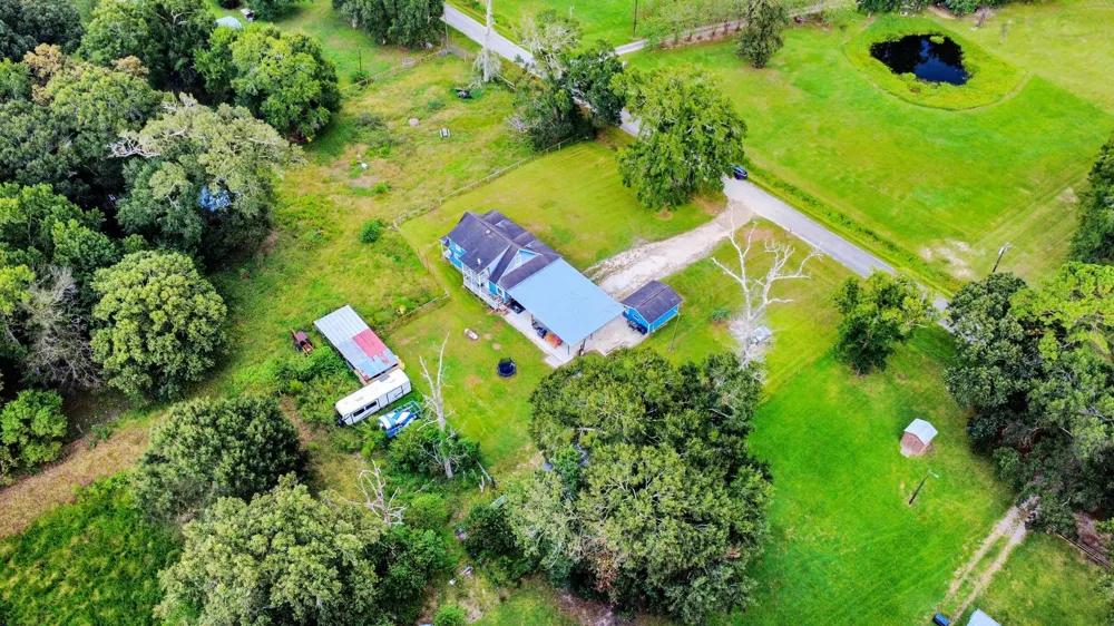 1054 County Road 650 Dayton, TX 77535