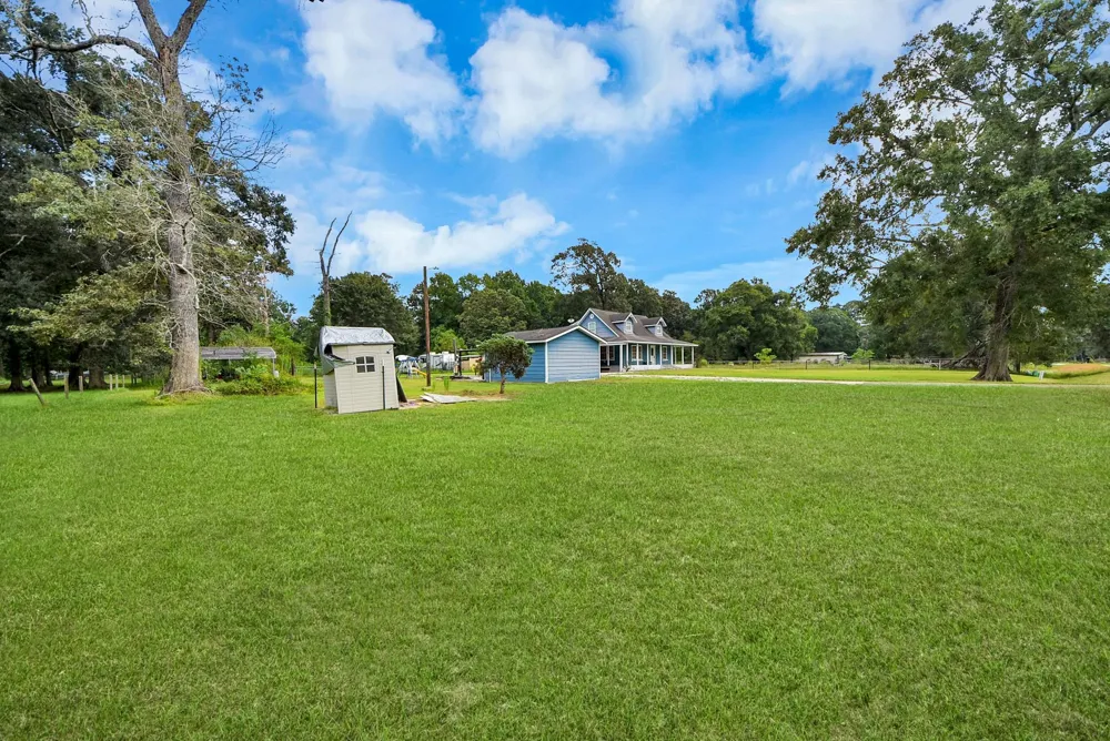 1054 County Road 650 Dayton, TX 77535