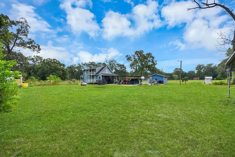 1054 County Road 650 Dayton, TX 77535